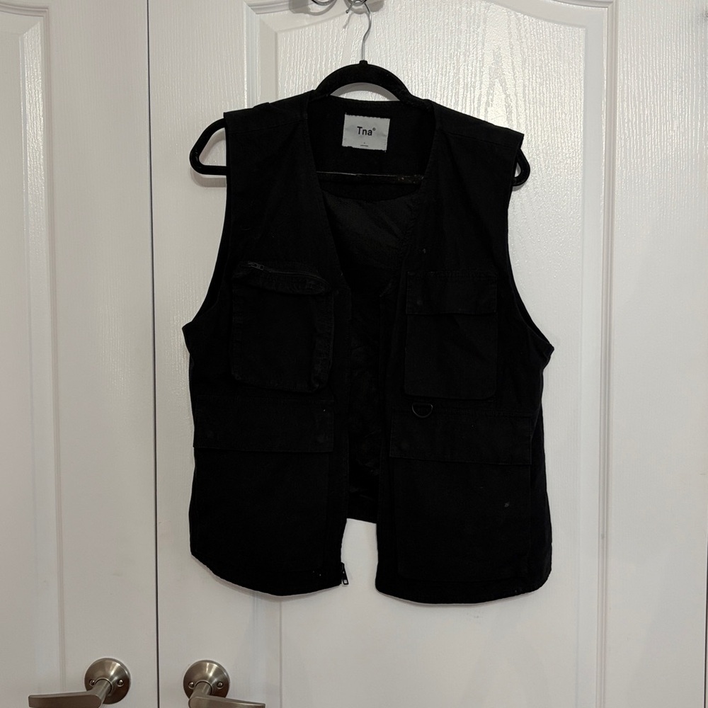 TNA Black Utility Cargo Vest
